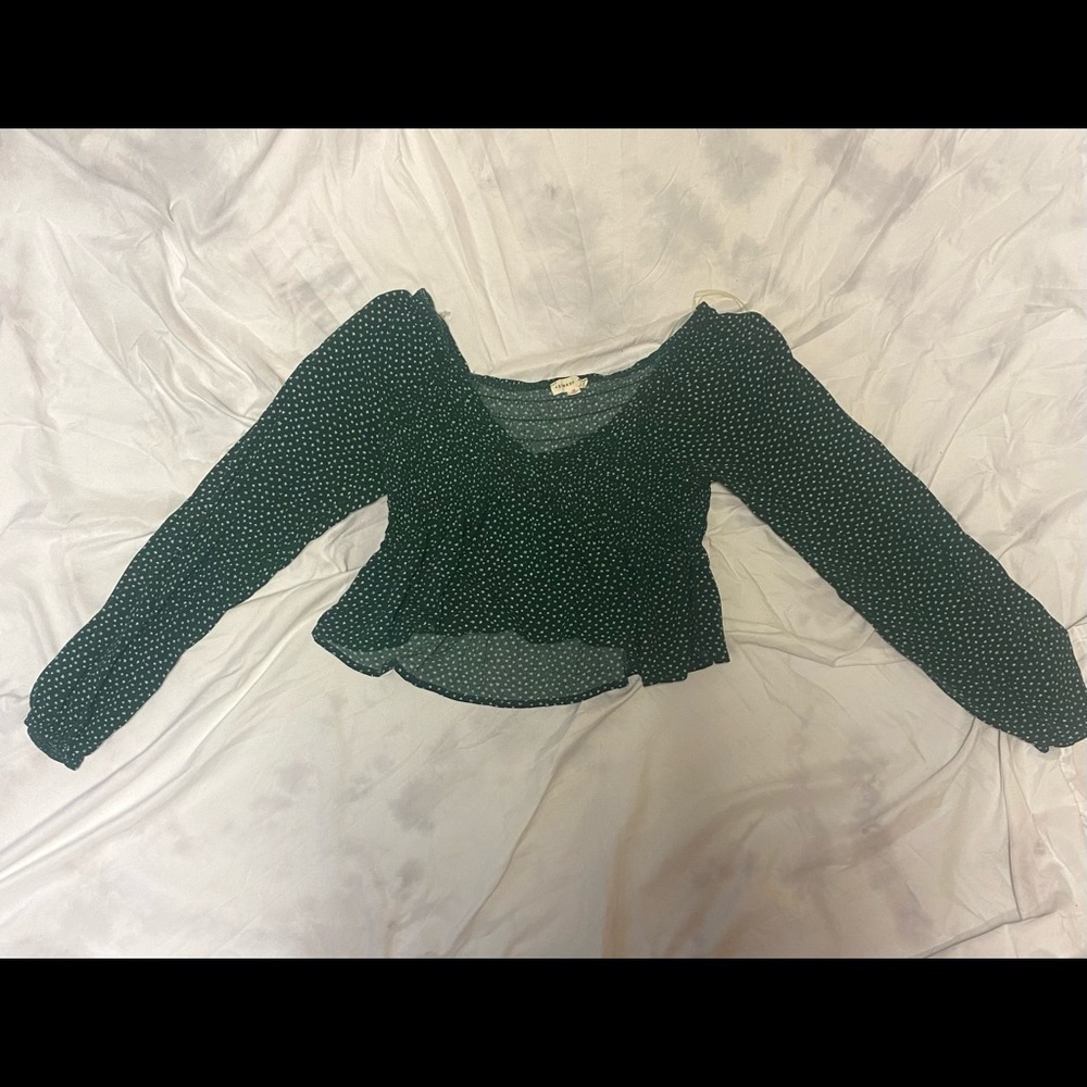 PAC SUN L.A. HEARTS OFF THE SHOULDER TOP MEDIUM GREEN WITH FLOWERS